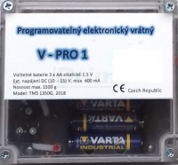 Elektronický otvárač kurníku so záložným zdrojom bez padacích dvierok